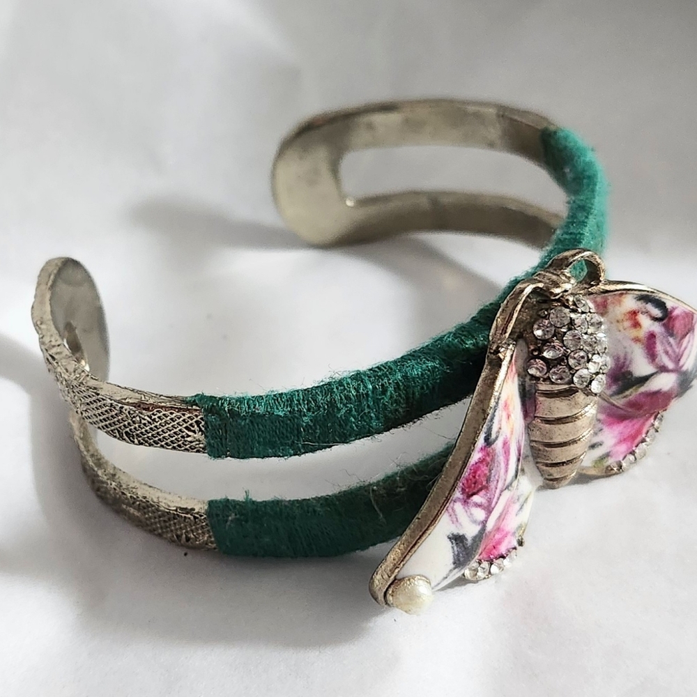 Vtg Porcelain Butterfly Roses Rhinestone Faux Pearl Silk Silver Tone Bracelet - Picture 3 of 4